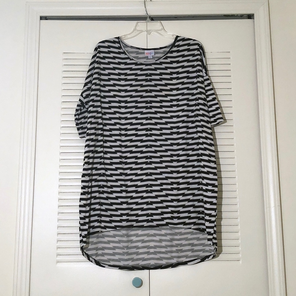 LULAROE - Black/White Irma - XL